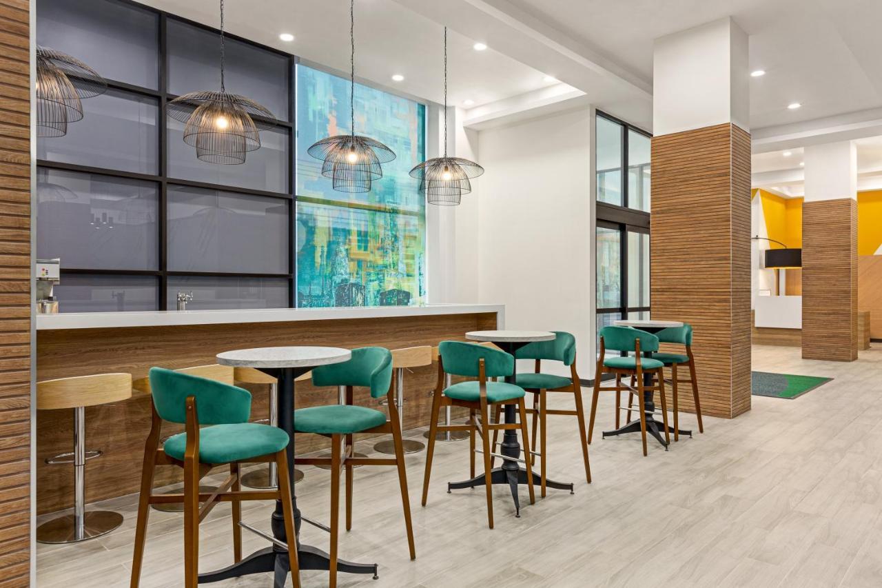 Holiday Inn Lic - Laguardia West, An Ihg Hotel New York Eksteriør bilde